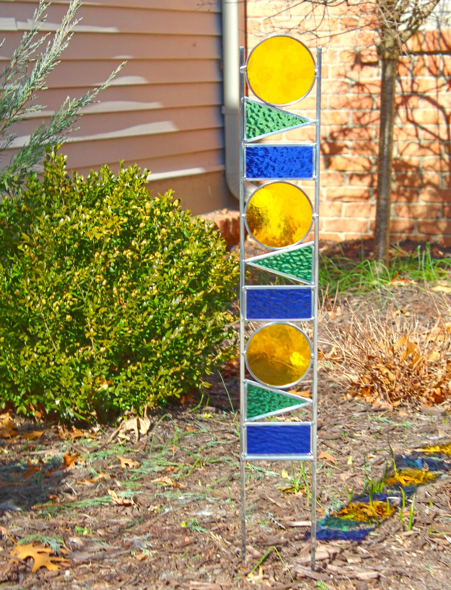 Geometric Shapes Glass Garden Art Stake. Unique colorful yard décor. Yellow Sea Green Blue.