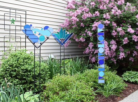 The Garden Harmony Trio – A Collection of Coordinated Glass Art Stakes